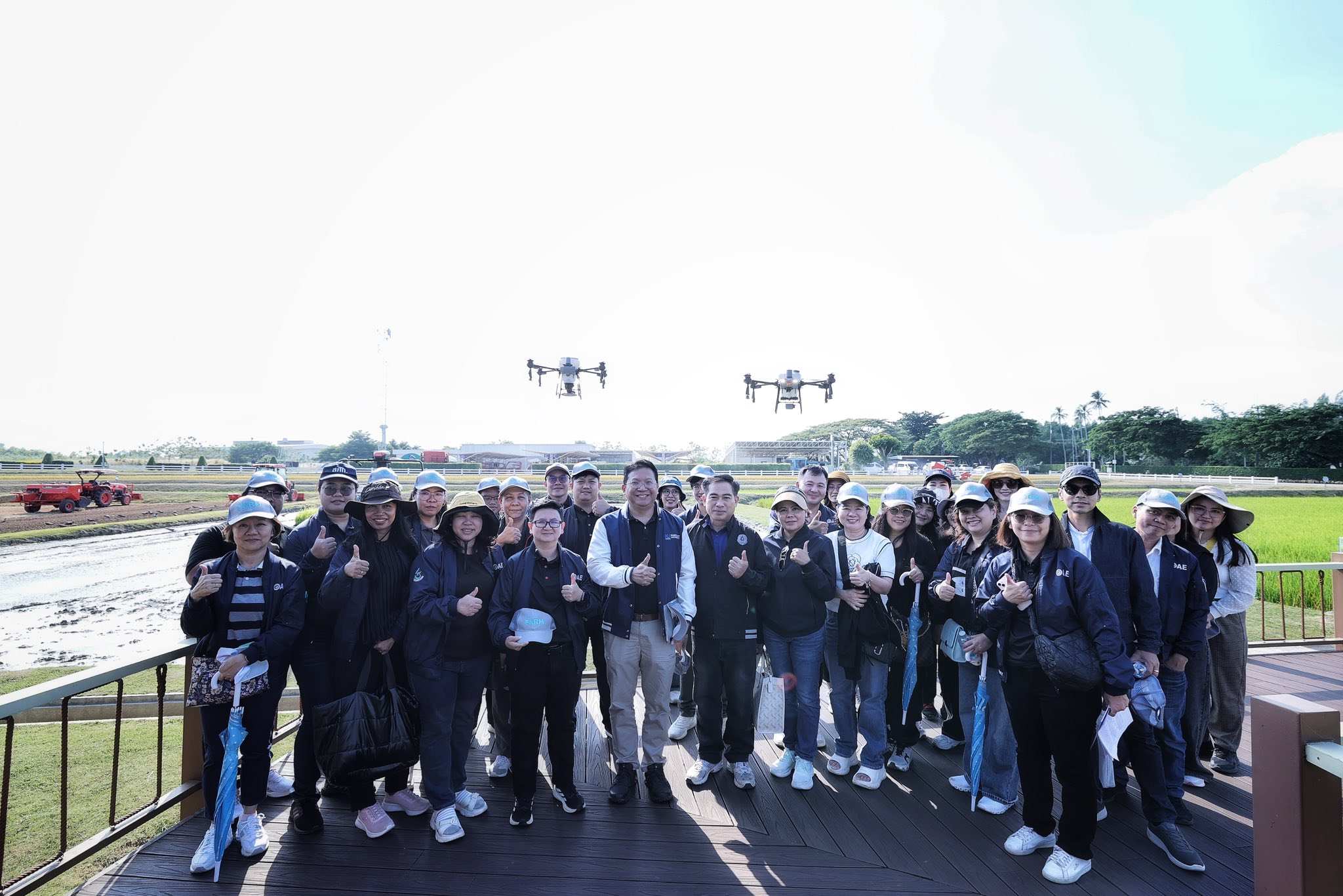 สศก. ลงพื้นที่ศึกษาดูงานเทคโนโลยีการเกษตรและเครื่องจักรกล