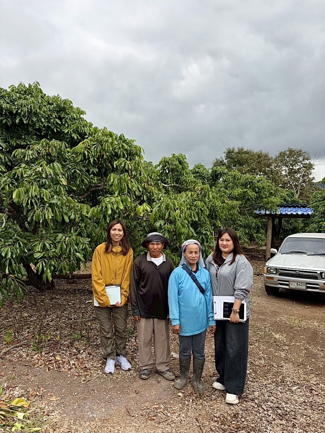 ศูนย์สารสนเทศการเกษตร ร่วมกับกองนโยบายและแผนการใช้ที่ดิน กรมพัฒนาที่ดิน ลงพื้นที่สำรวจภาคสนามในสินค้าลำไย ปี 2569