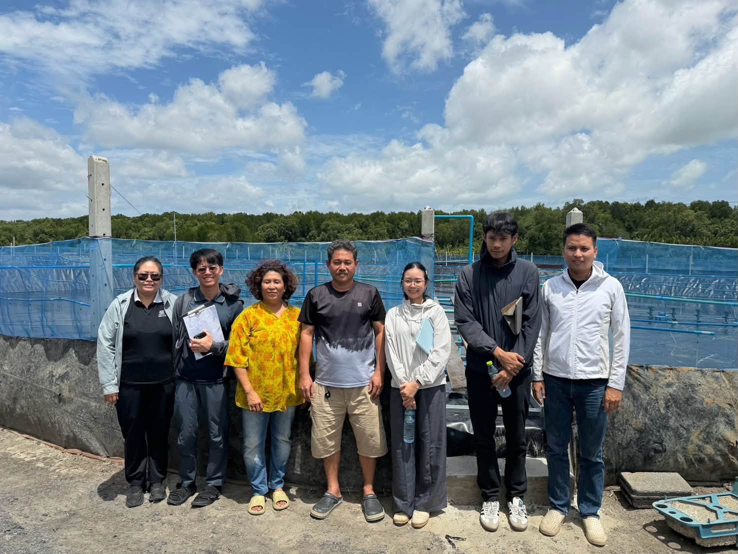 Agricultural Information Center to conduct a field survey of the production situation of Vannamei shrimp and black tiger shrimp in 2026.